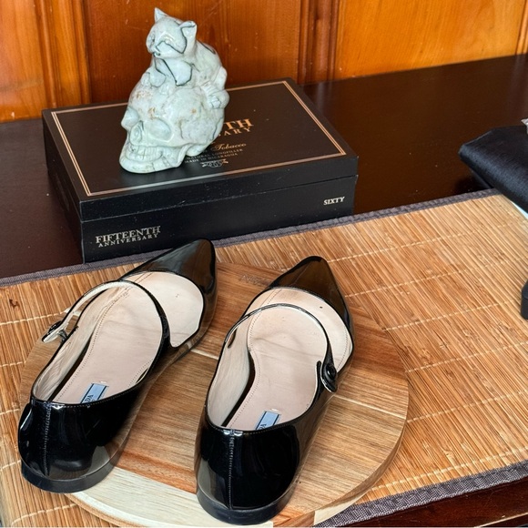 PRADA GENUINE POINT TOE BALLERINA MARYJANE FLAT ITALIAN PATENT LEATHER SZ 6.5❤️ - Picture 4 of 11